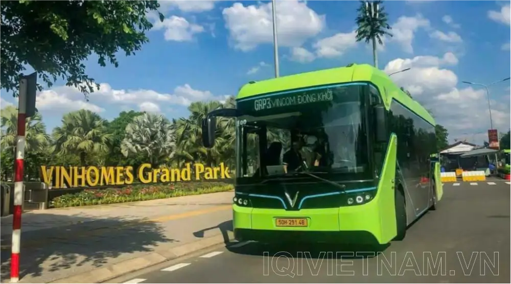 Xe buýt điên Vinbus GRP03 Vinhomes Grand Park - Đồng Khởi