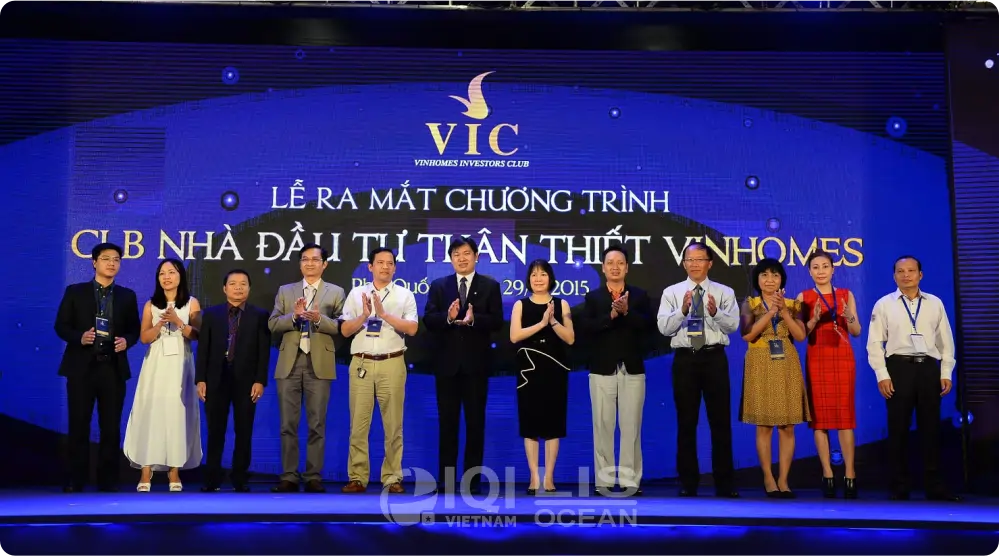 banner vinhomes vic club